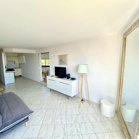 Appartement Spacieux 65M2, Avec Piscine Et Parking Fréjus Eksteriør billede