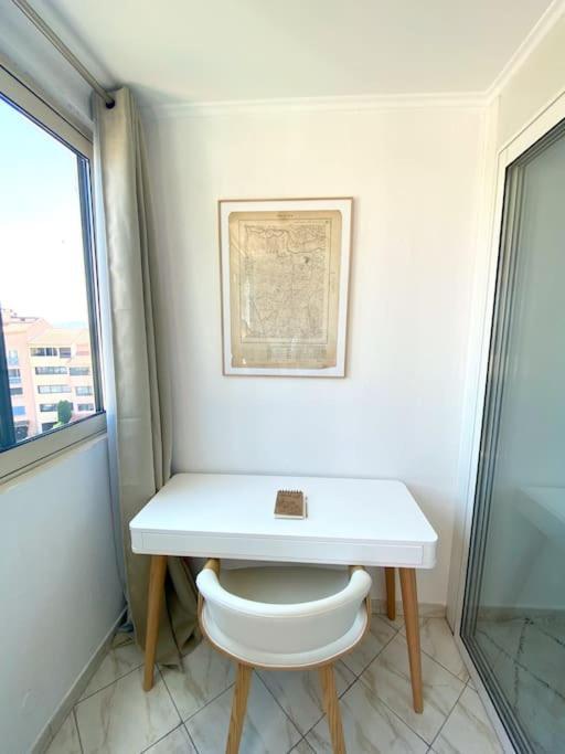 Appartement Spacieux 65M2, Avec Piscine Et Parking Fréjus Eksteriør billede